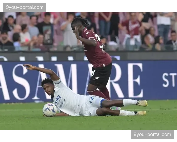 警方介入调查意甲萨勒尼塔纳涉及的假球指控。 警方介入调查意甲萨勒尼塔纳涉及的假球指控。